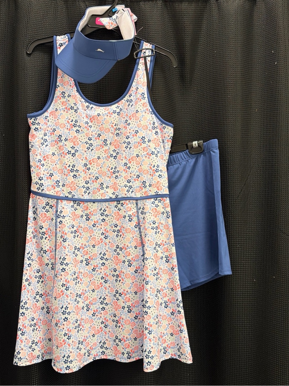 Tommy Bahama Active Women Large Dress White and Blue Floral Dress, Shorts, Visor